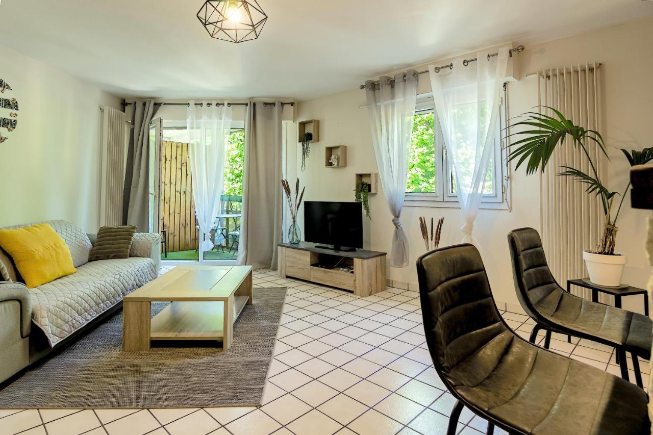 אנסי 100 Geneve Joli T2 Avec Place De Parking Privee מראה חיצוני תמונה